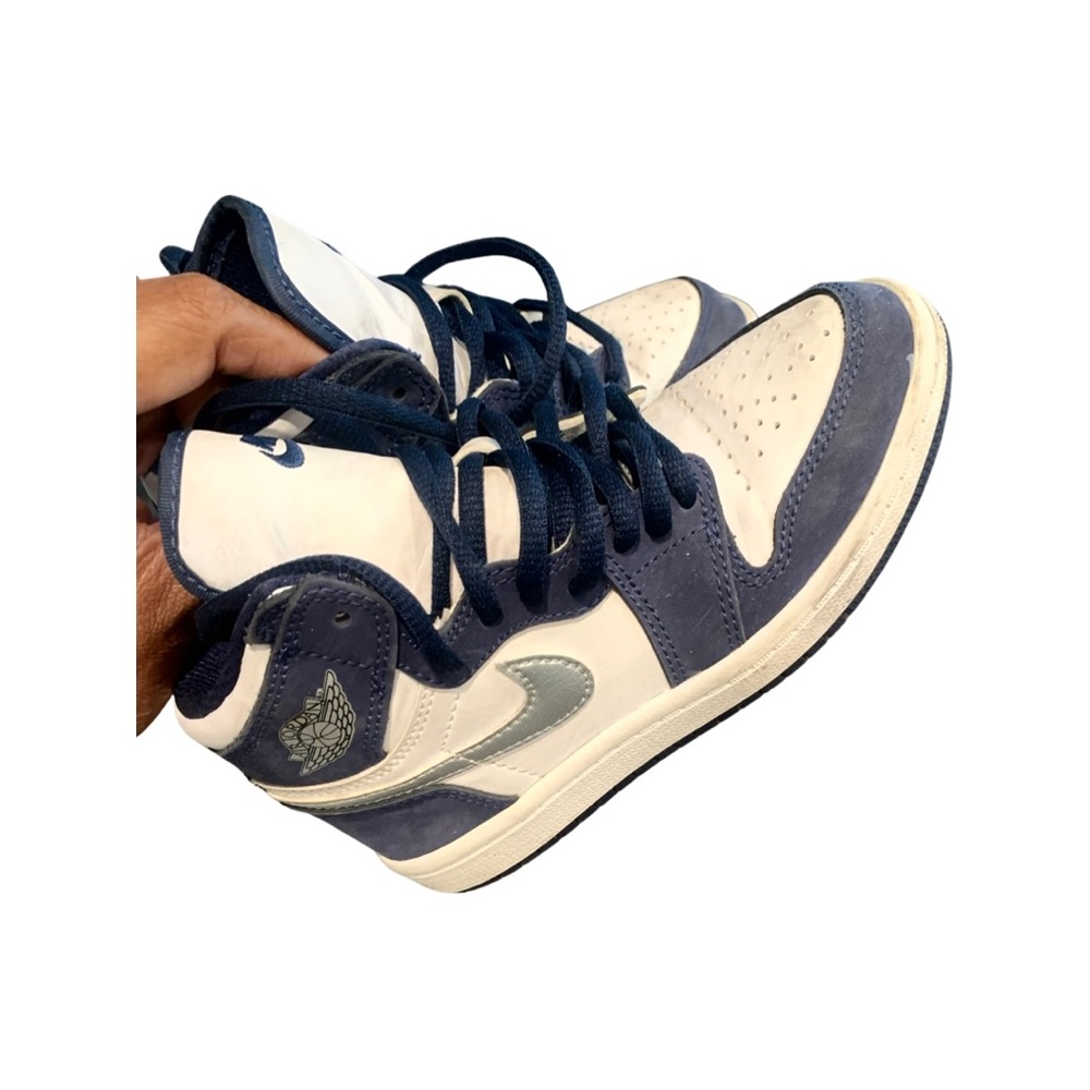 Kids Jordan 1s
